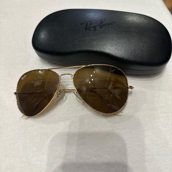 Gold and brown Ray Ban Aviator 56mm Large - Picture 1 of 4